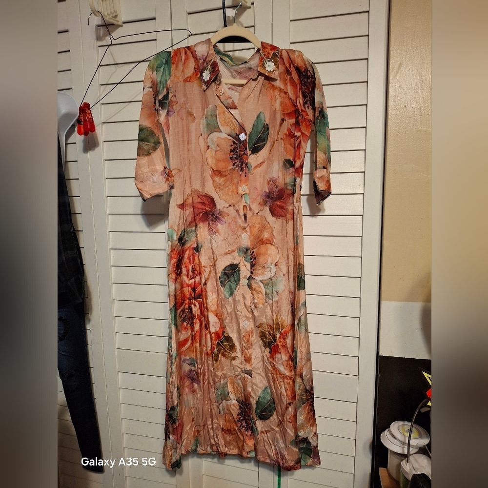 Saynonee Cream and Green 3/4 Sleeve Midi Sundress Sz M Beaded Embroidery Collar - Picture 1 of 8